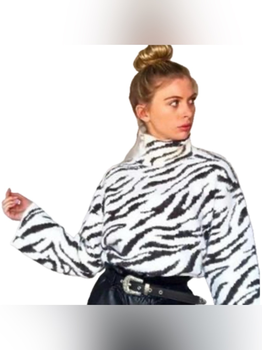 H&M Zebra Print Fuzzy Turtleneck Sweater XS Black White Eyelash Knit
